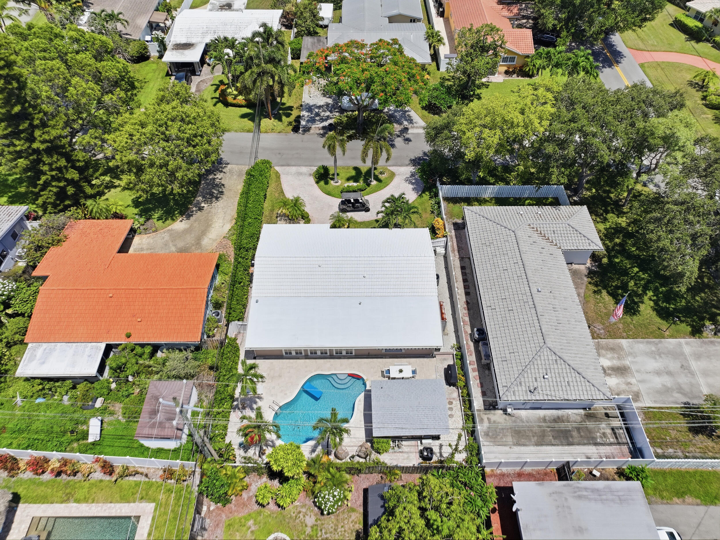 2511 NE 20th Lighthouse Point, FL 33064