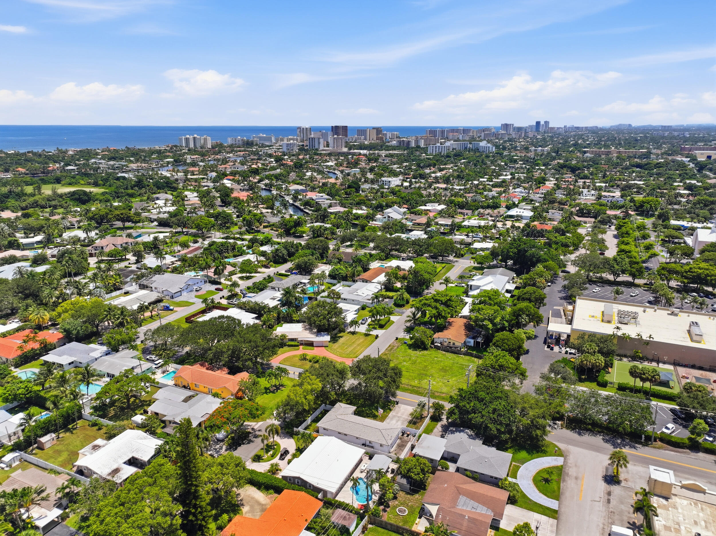 2511 NE 20th Lighthouse Point, FL 33064