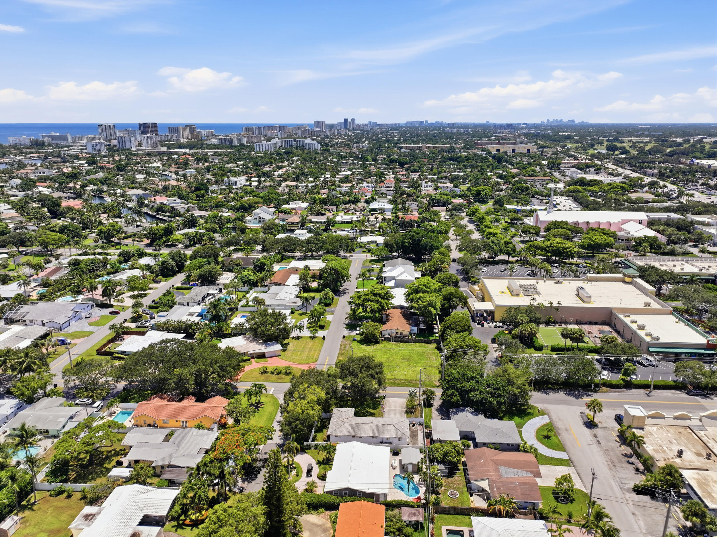 2511 NE 20th Lighthouse Point, FL 33064