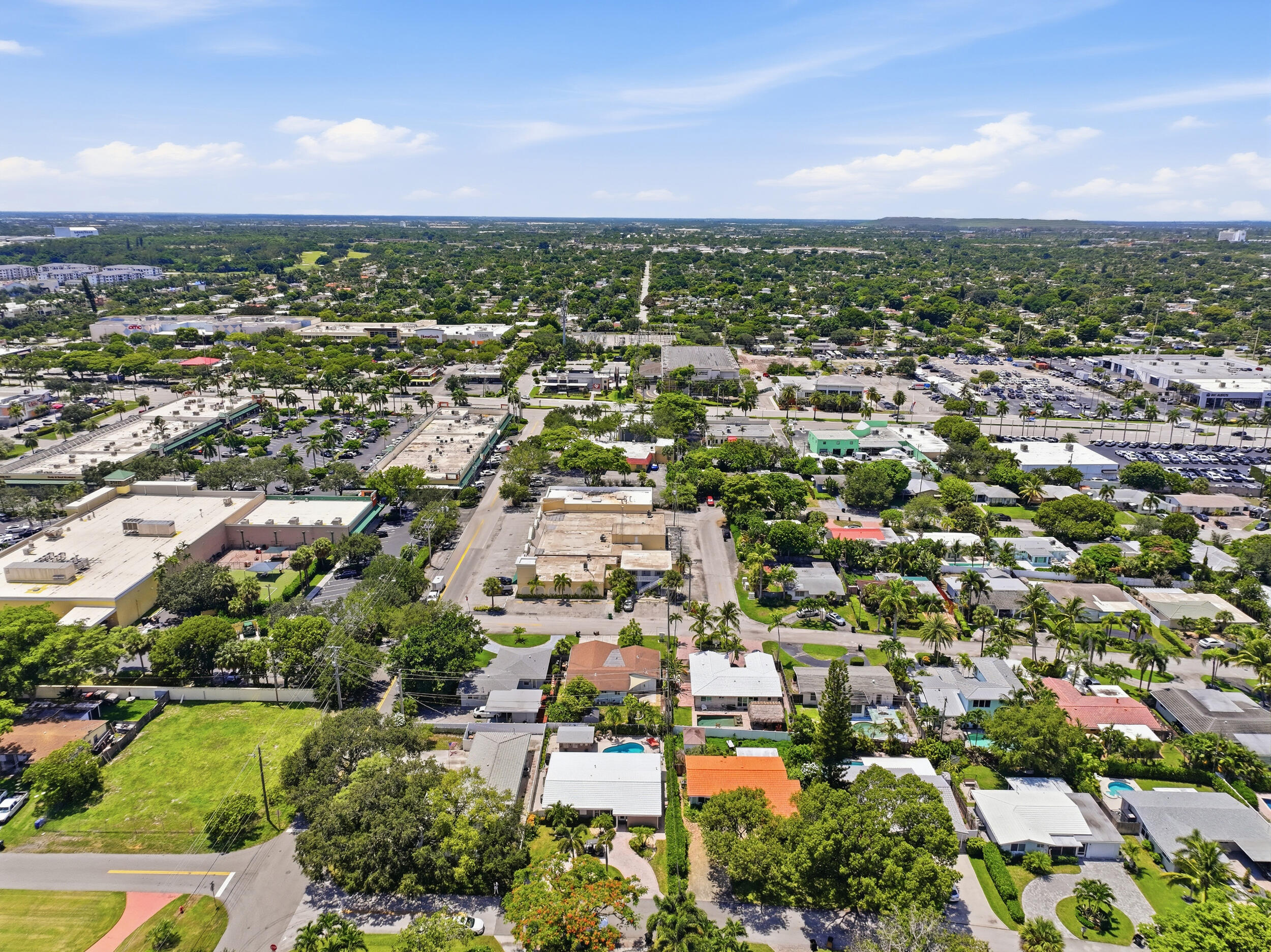 2511 NE 20th Lighthouse Point, FL 33064