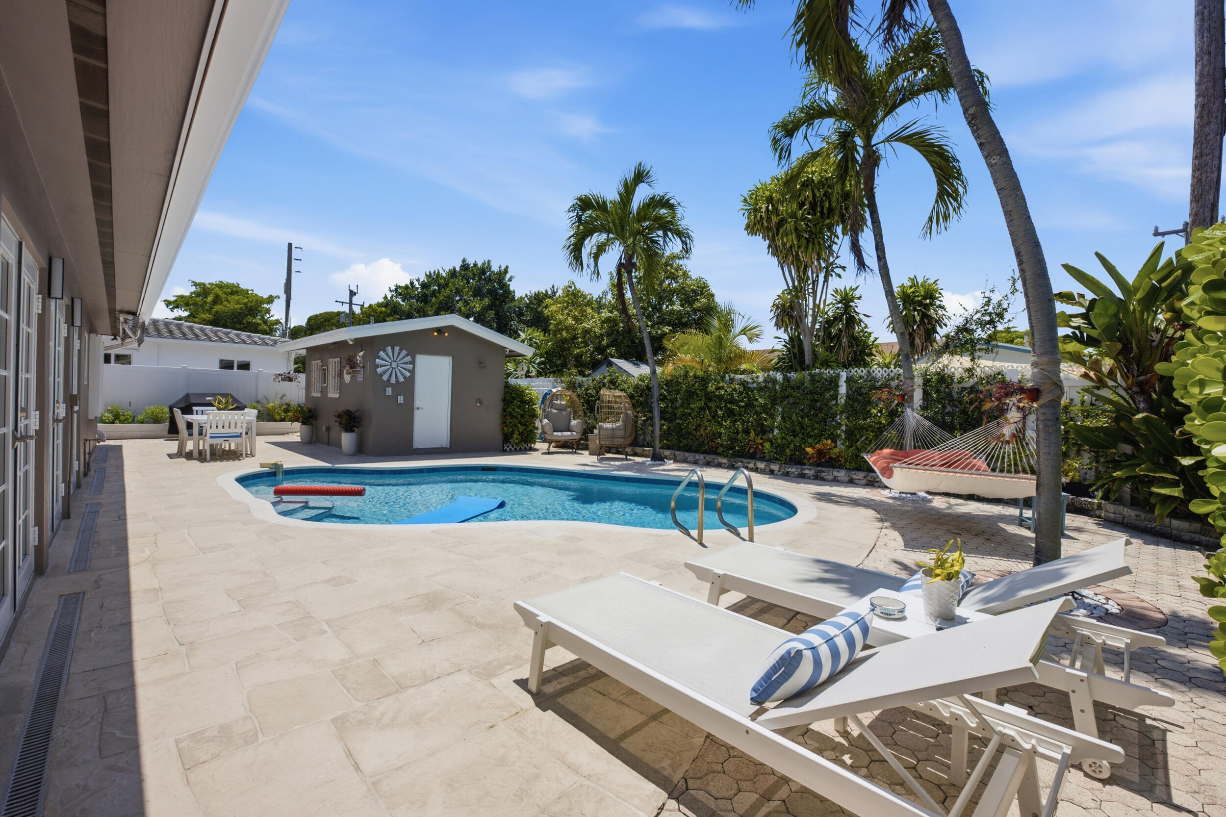 2511 NE 20th Lighthouse Point, FL 33064
