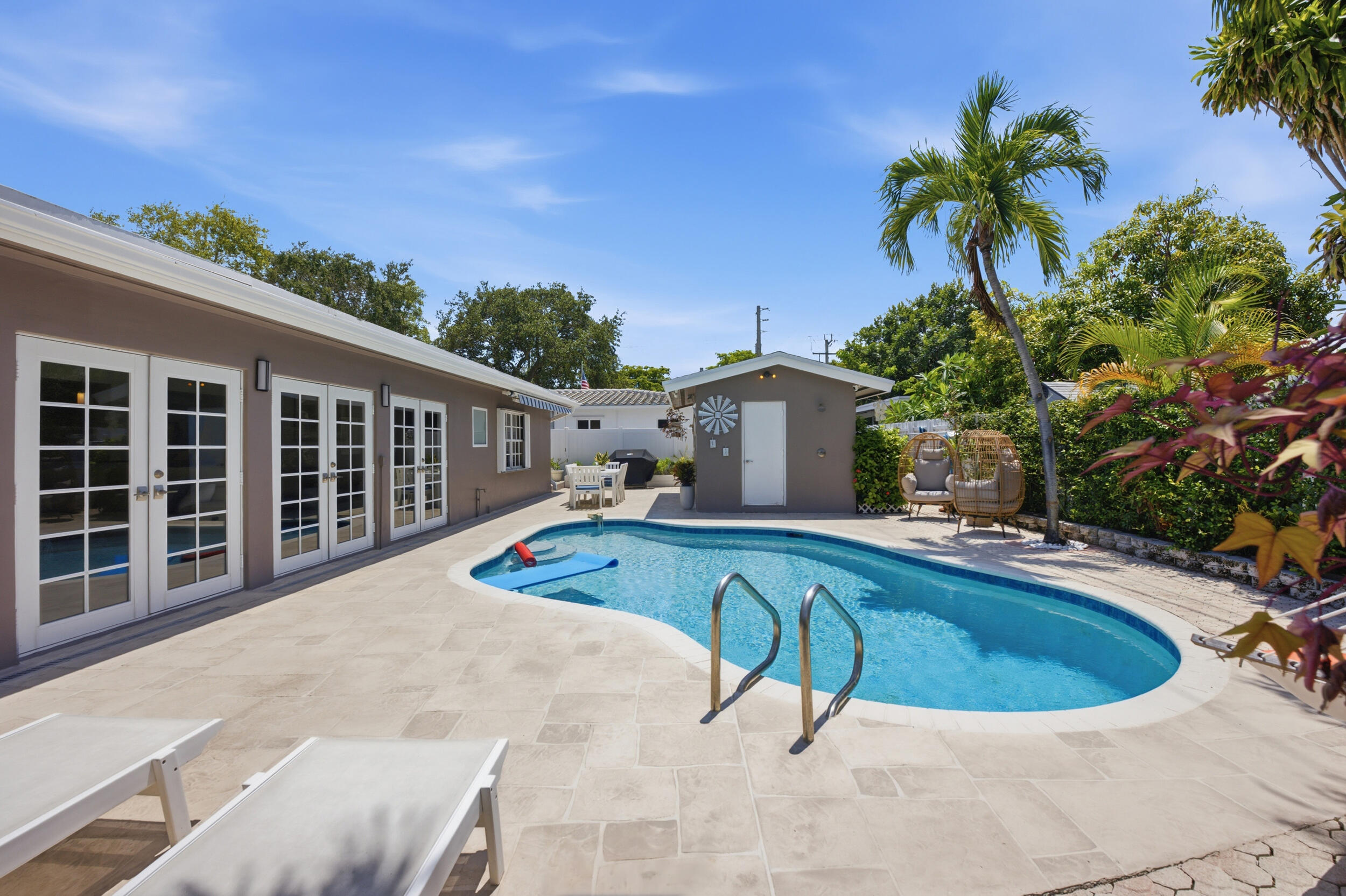 2511 NE 20th Lighthouse Point, FL 33064