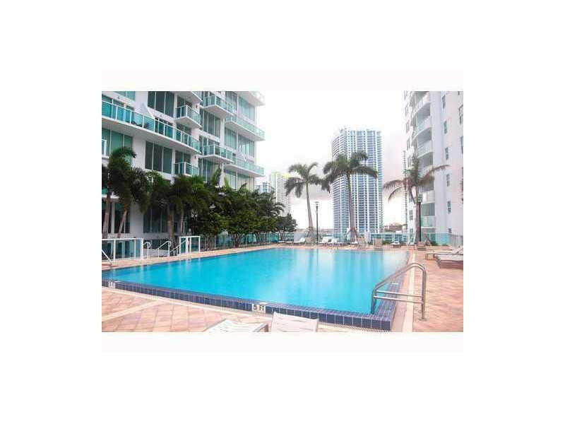image Brickell on the River North29
