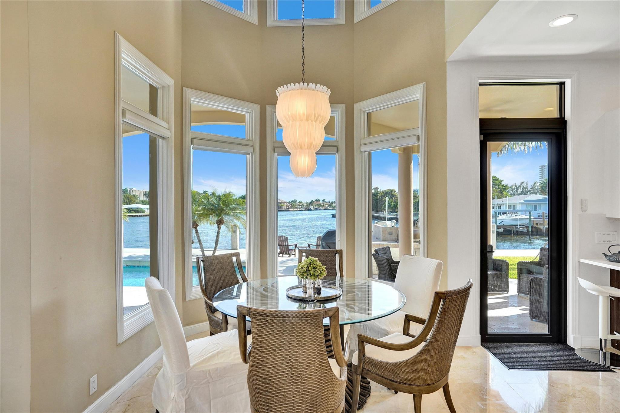 2584 SE 12th St Pompano Beach, FL 33062