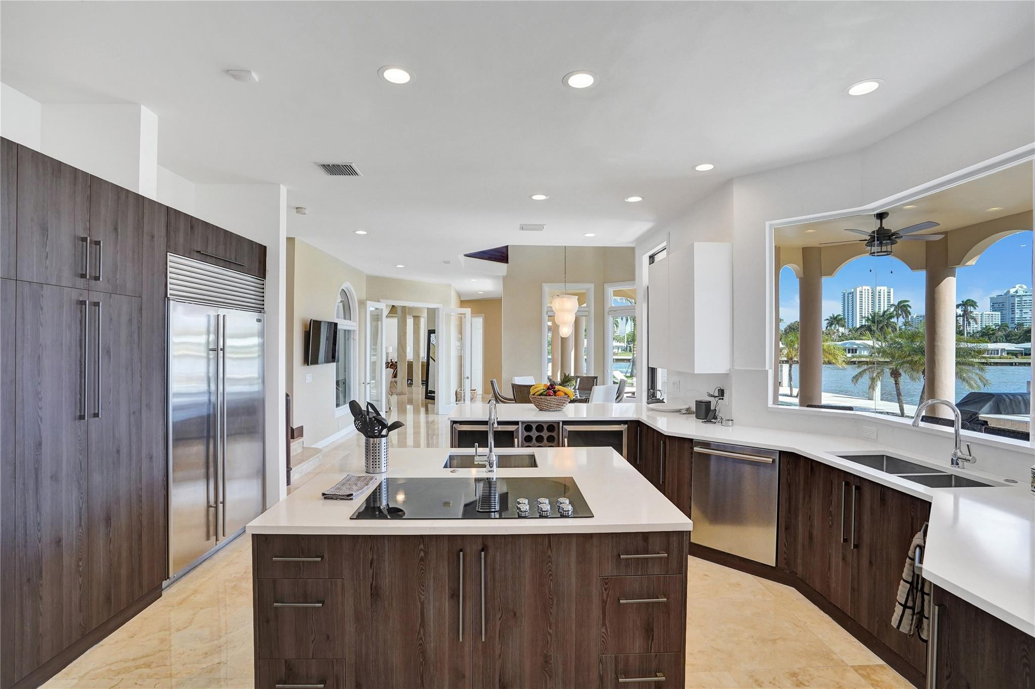 2584 SE 12th St Pompano Beach, FL 33062