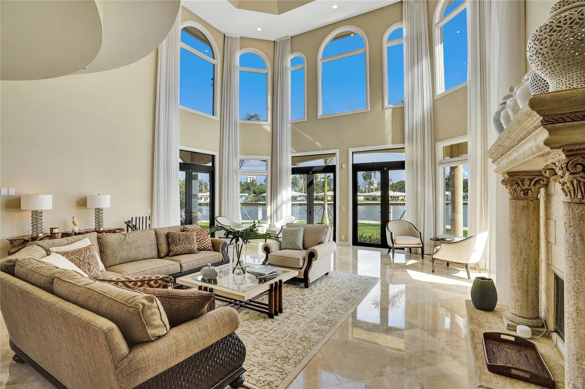 2584 SE 12th St Pompano Beach, FL 33062