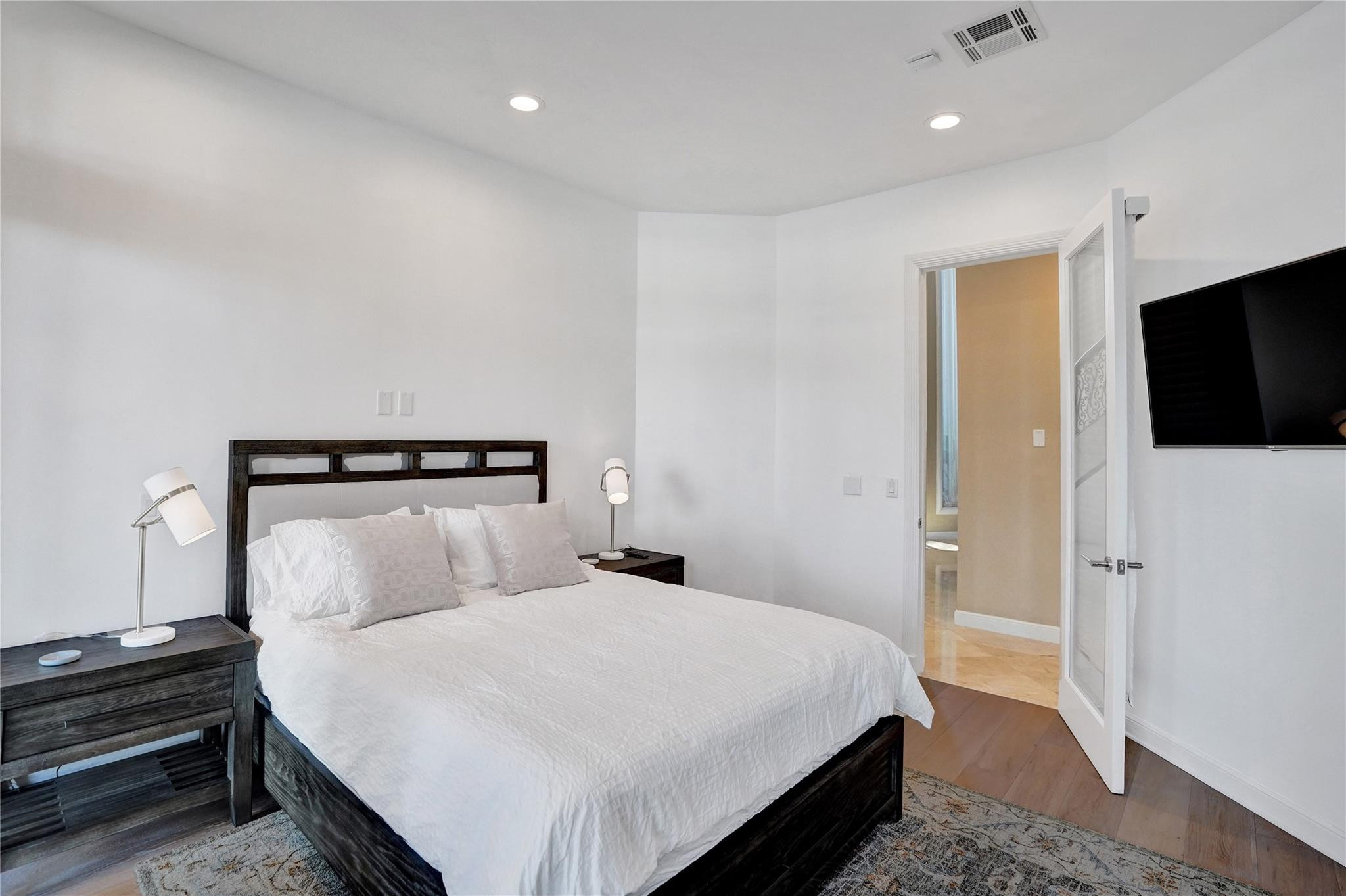 2584 SE 12th St Pompano Beach, FL 33062