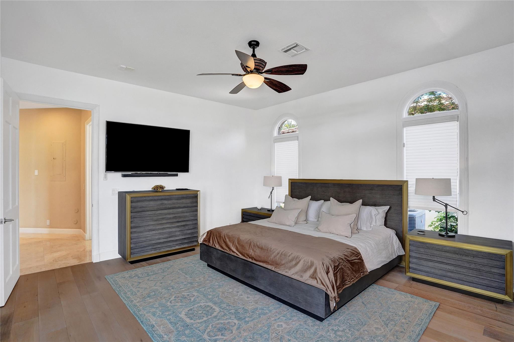 2584 SE 12th St Pompano Beach, FL 33062