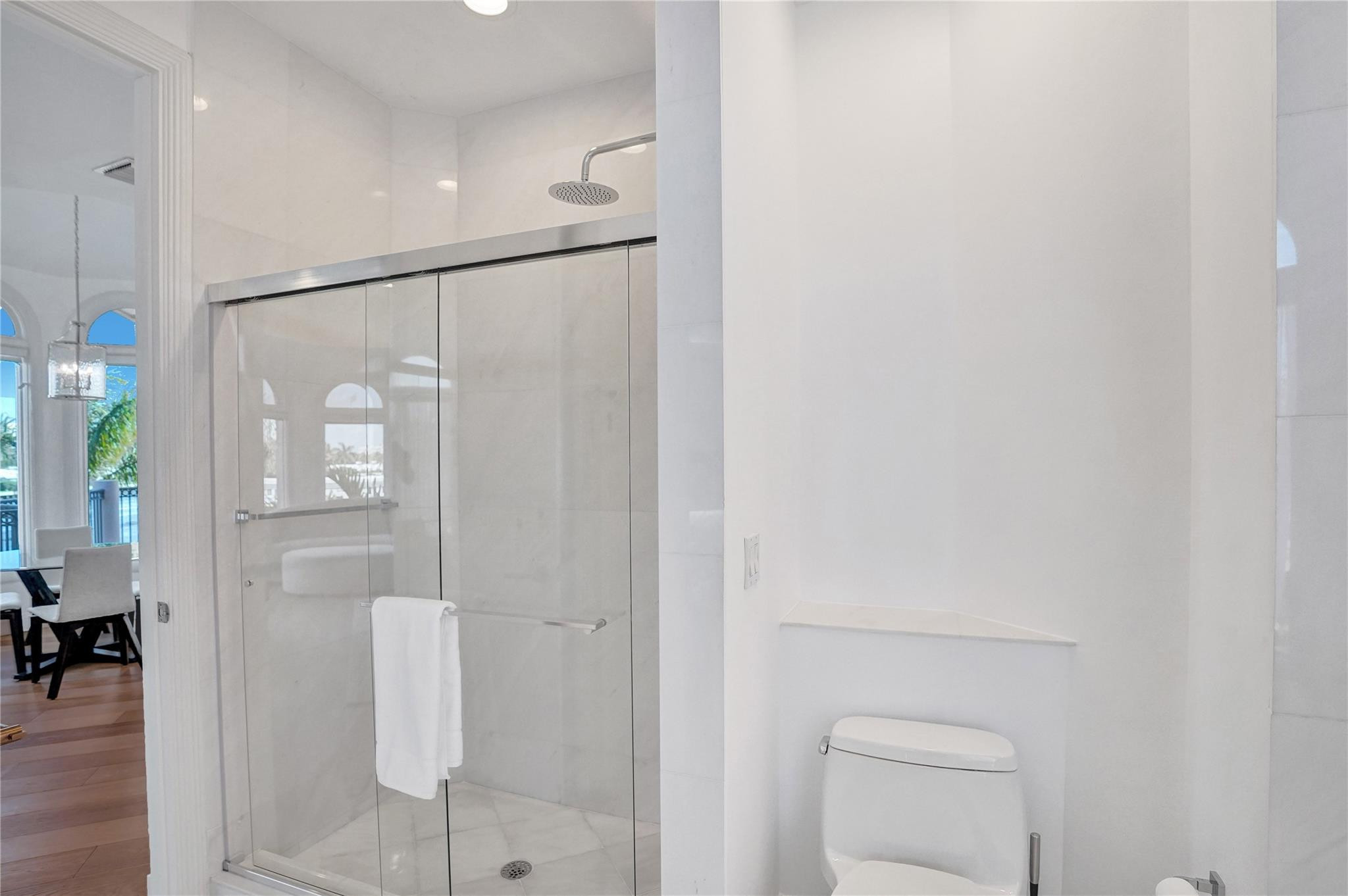 2584 SE 12th St Pompano Beach, FL 33062