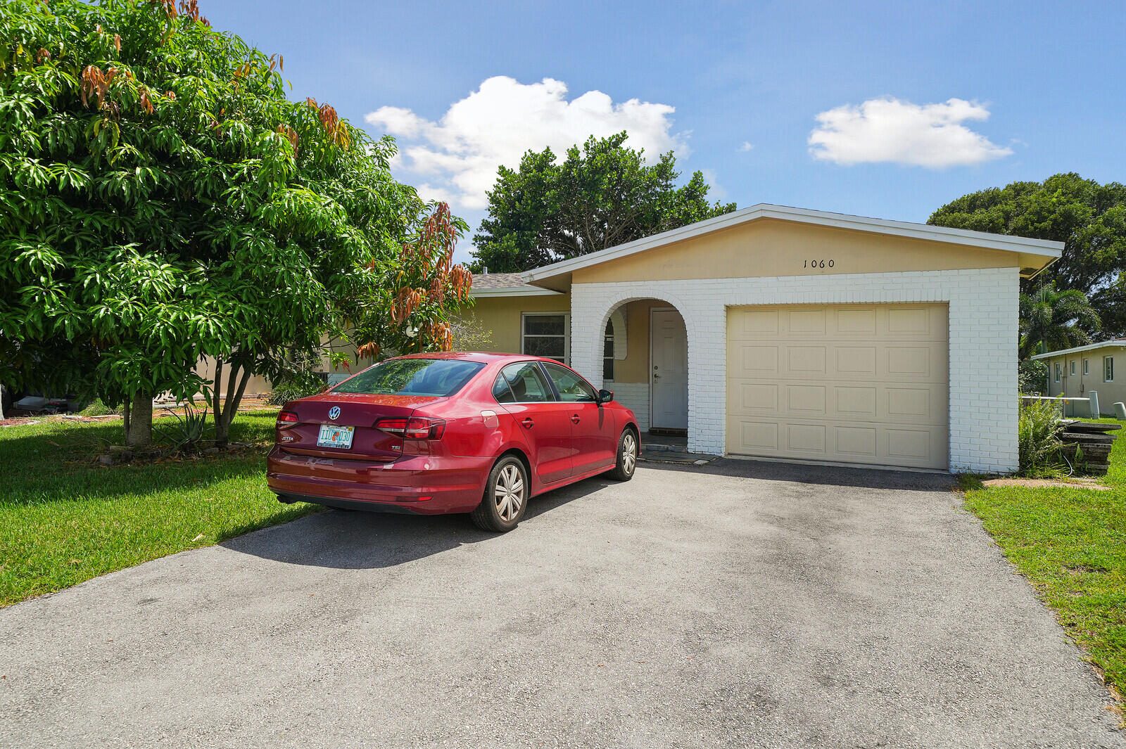 1060 NW 49th Ct