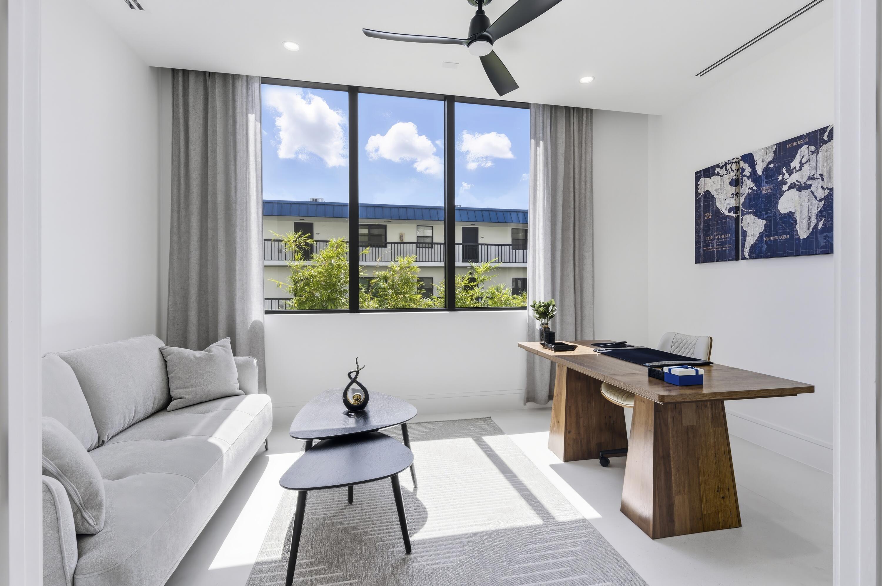 2323 Lk Dr #201 Singer Island, FL 33404