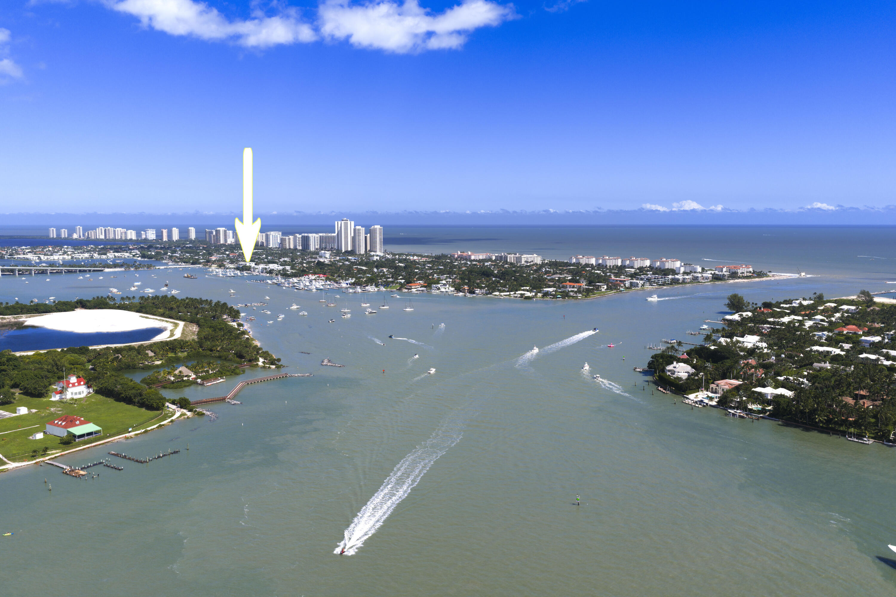 2323 Lk Dr #201 Singer Island, FL 33404