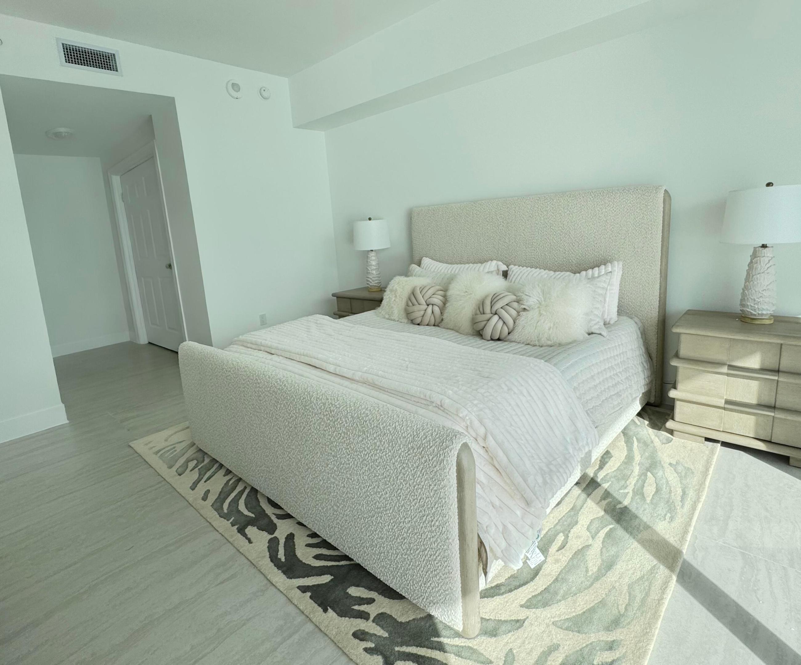 153 N Seabreeze Blvd #2401-S Fort Lauderdale, FL 33304