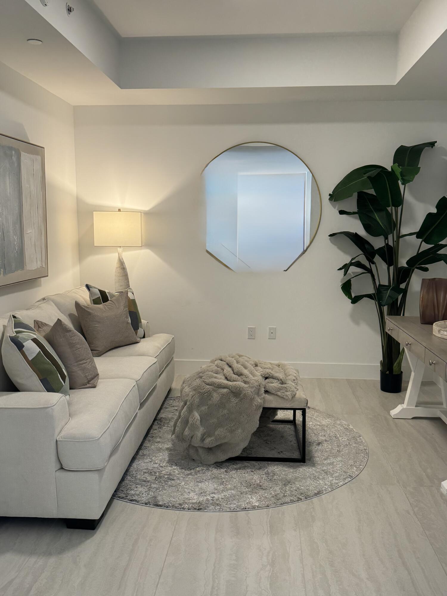 153 N Seabreeze Blvd #2401-S Fort Lauderdale, FL 33304