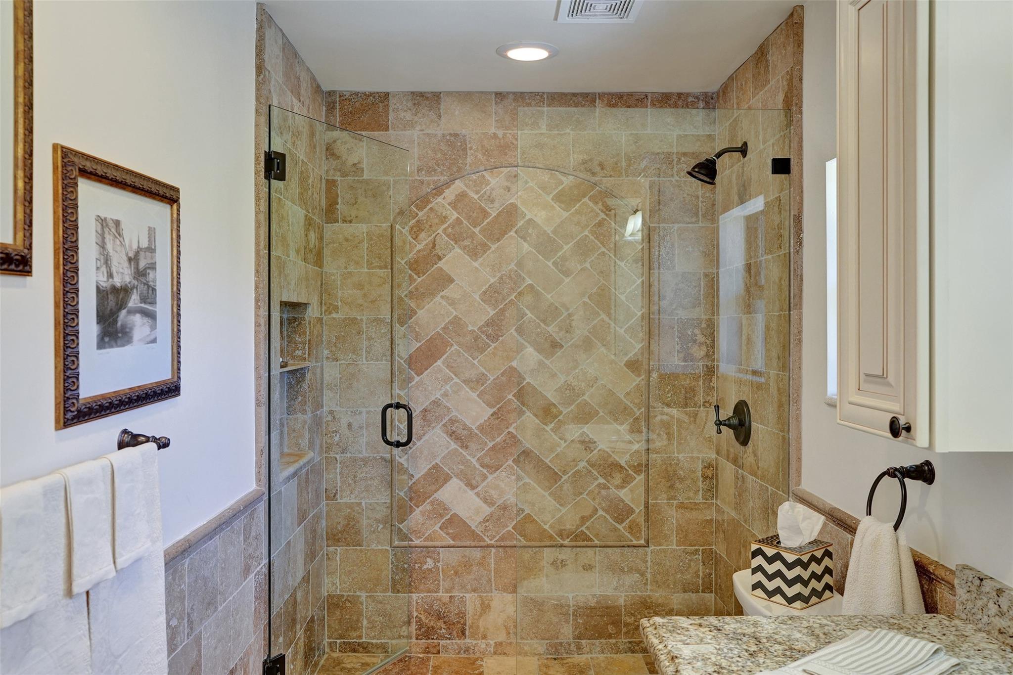 2000 NE 31st Ave Fort Lauderdale, FL 33305