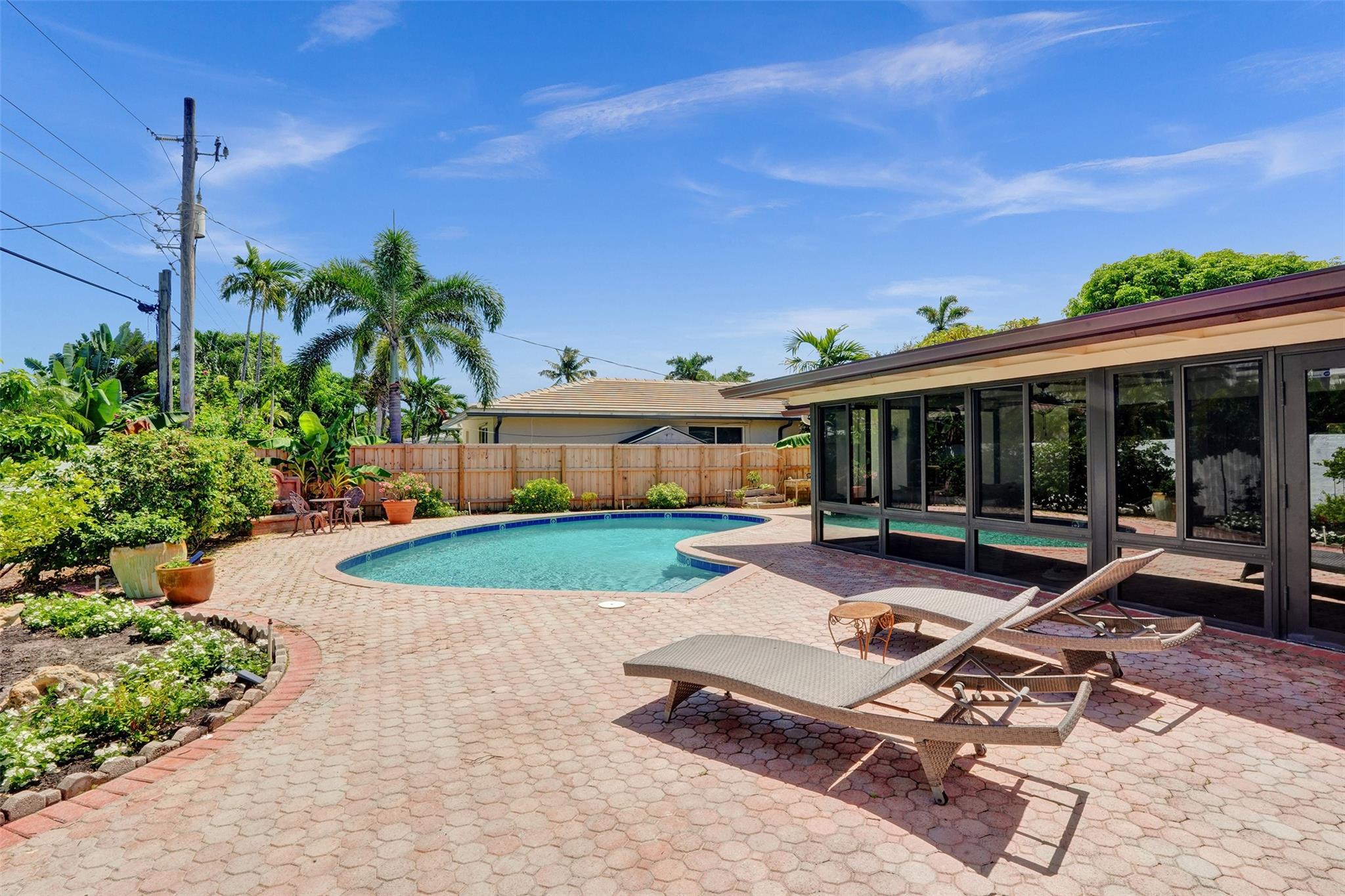 2000 NE 31st Ave Fort Lauderdale, FL 33305