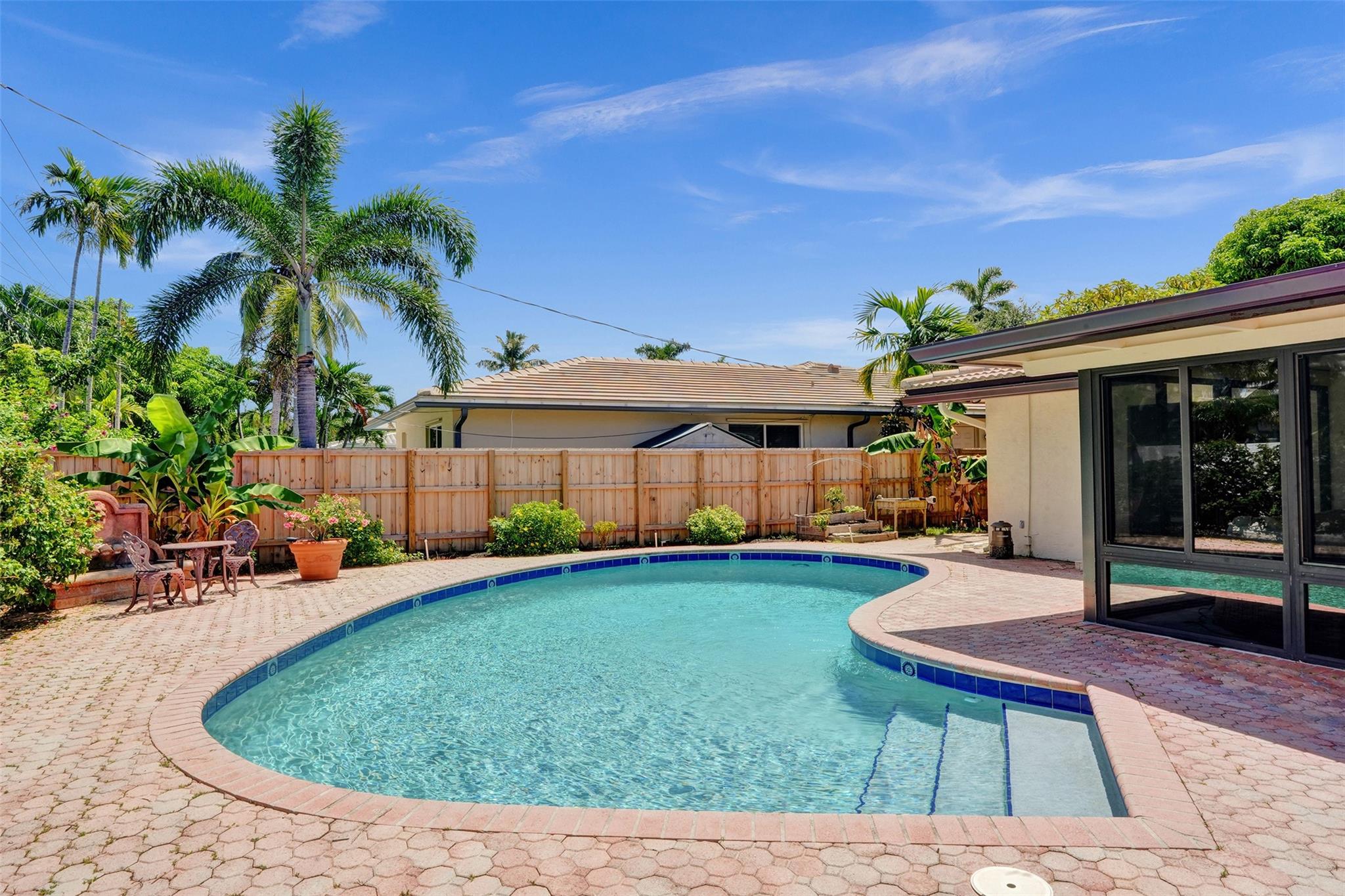 2000 NE 31st Ave Fort Lauderdale, FL 33305