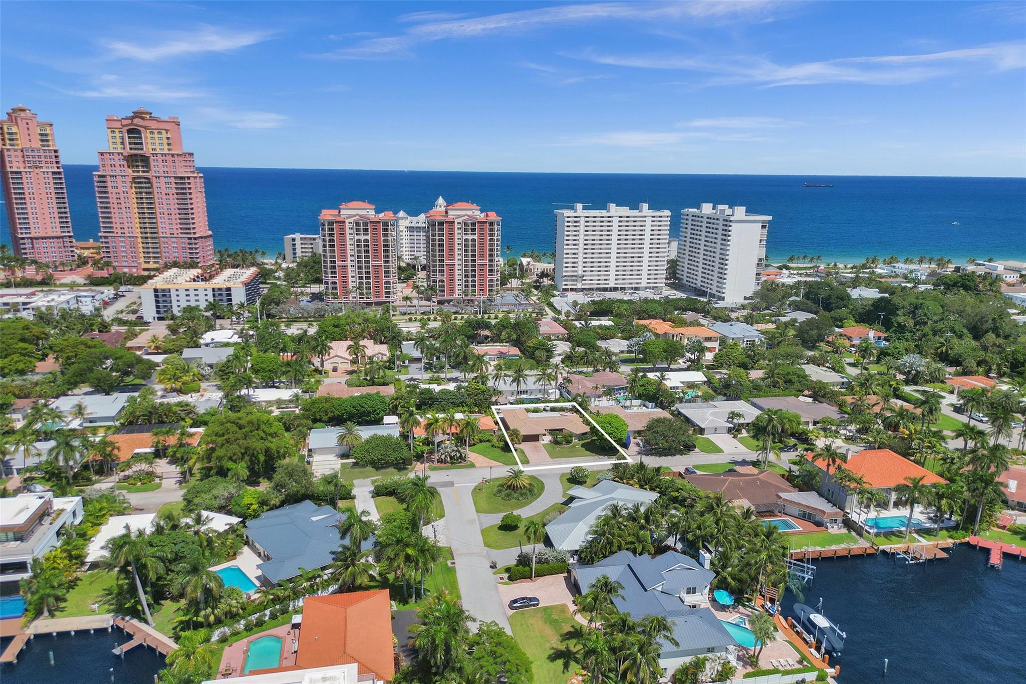 2000 NE 31st Ave Fort Lauderdale, FL 33305