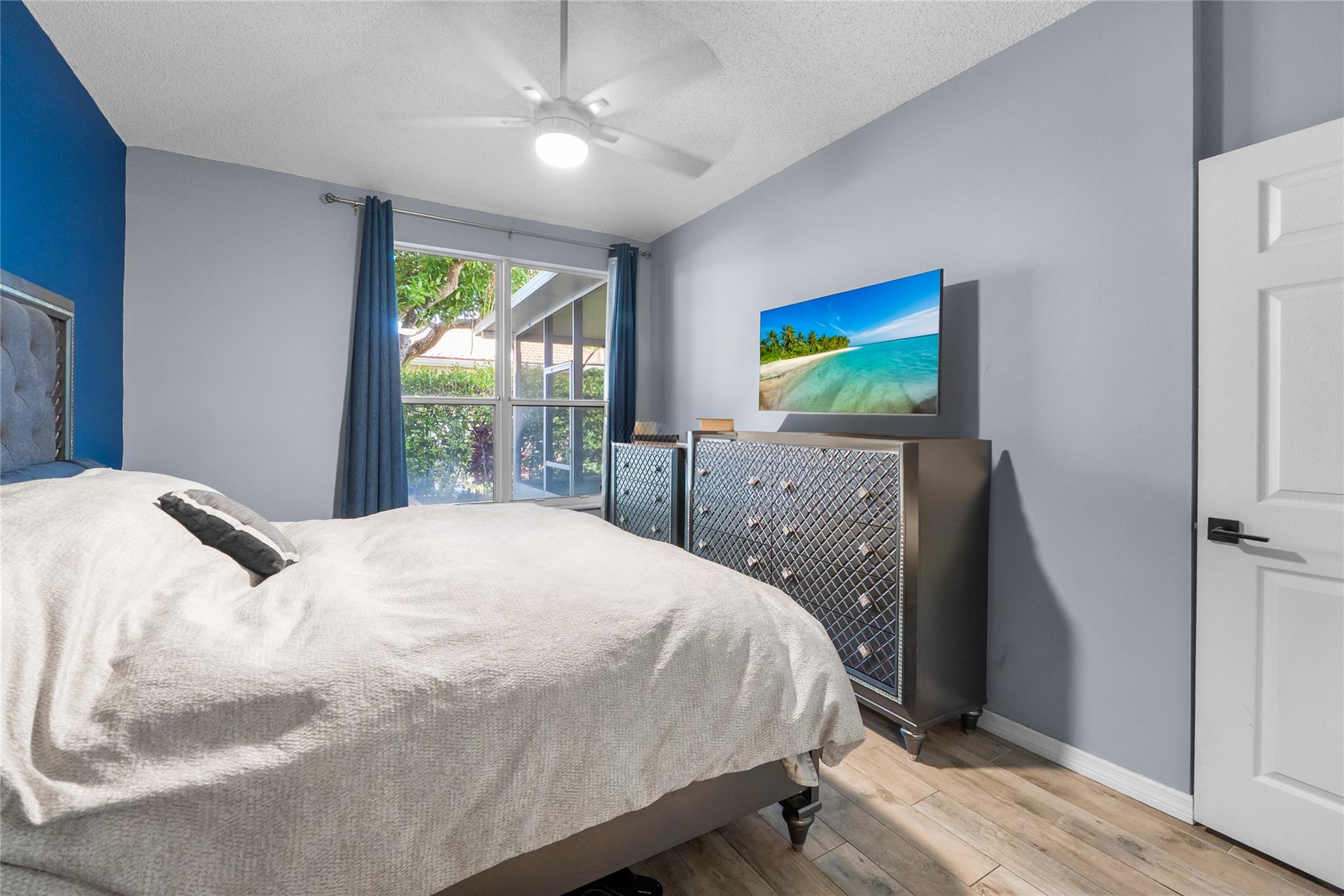 801 NW 130th Ave Pembroke Pines, FL 33028