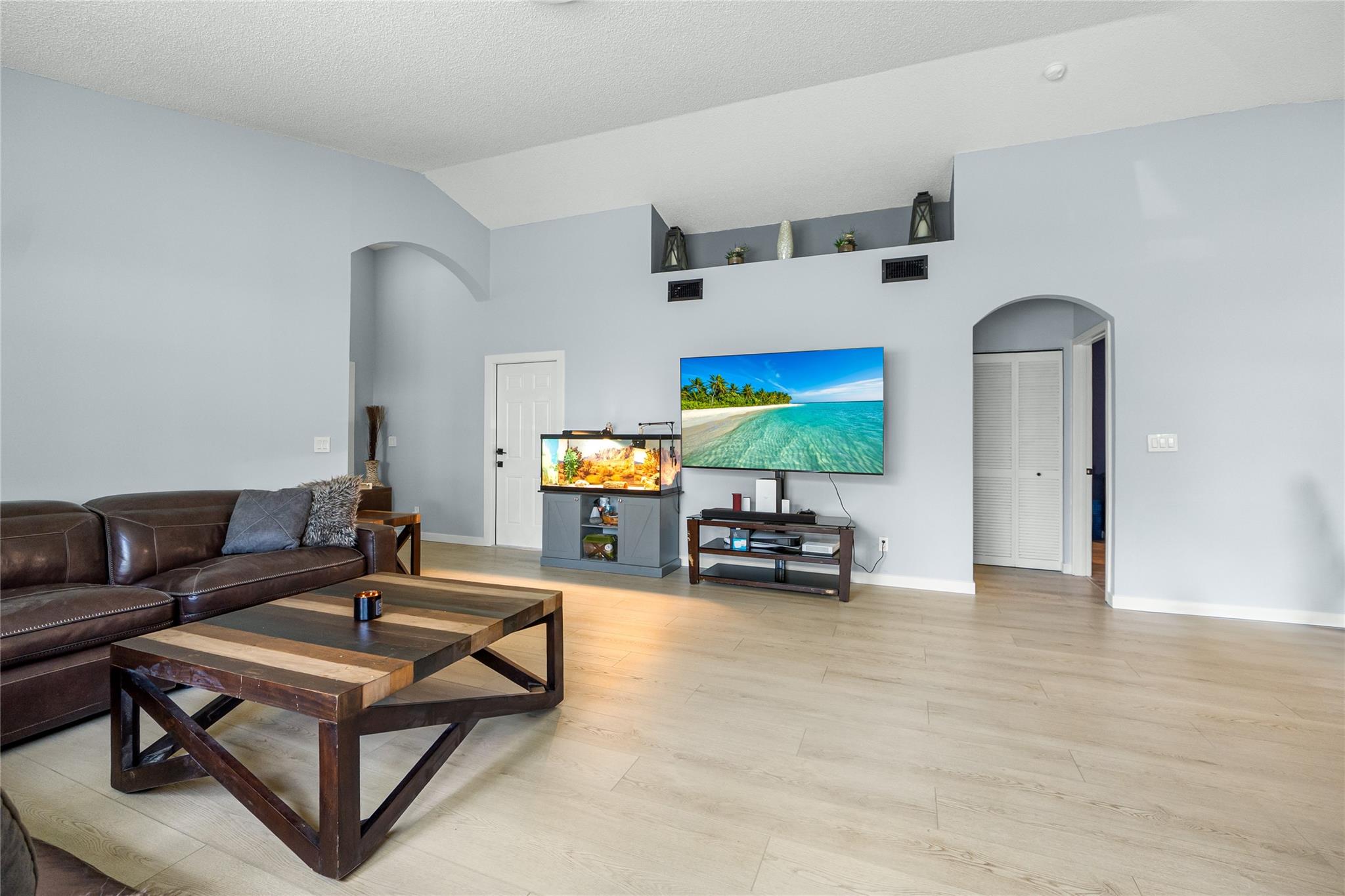 801 NW 130th Ave Pembroke Pines, FL 33028