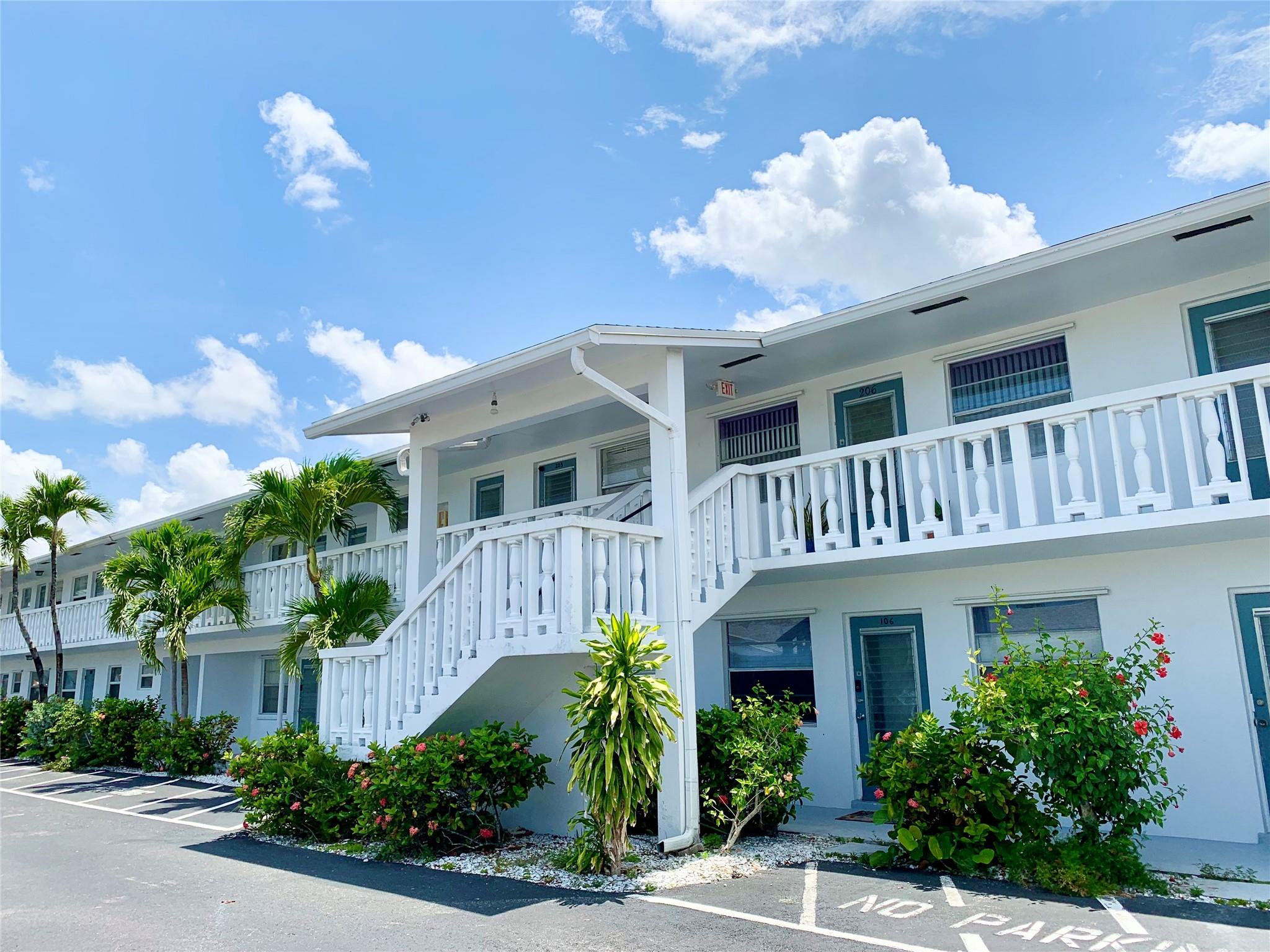 6550 Winfield Blvd #105