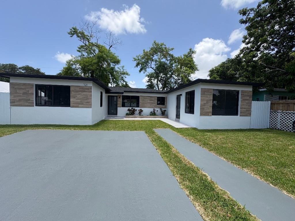 721 SW 5th Ct