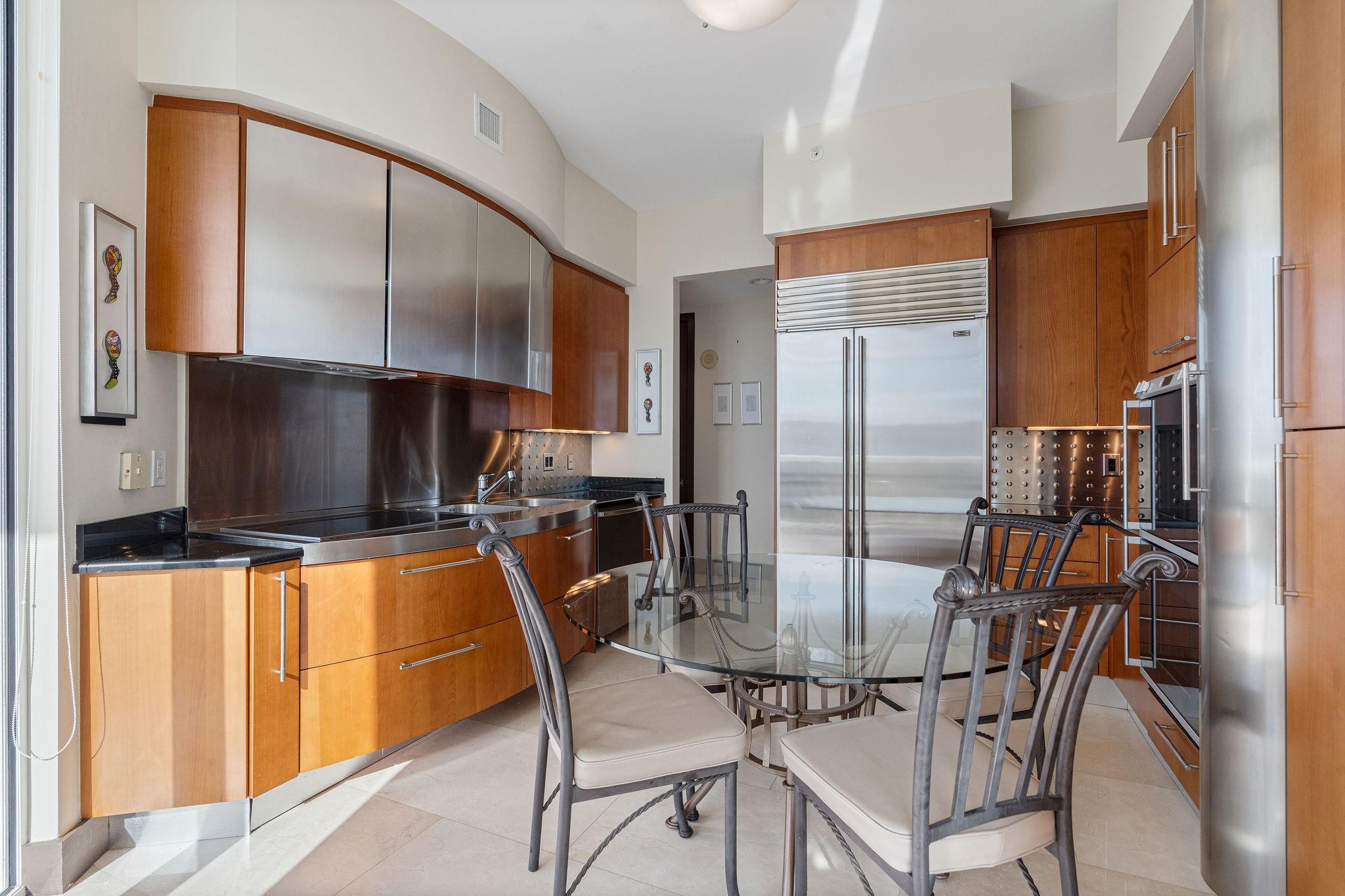 image Trump Palace Condo30