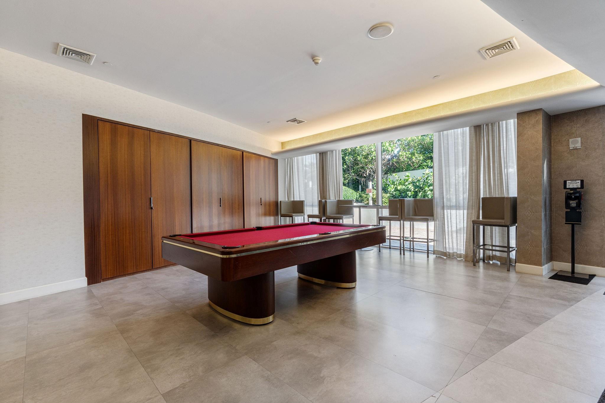 image Trump Palace Condo55