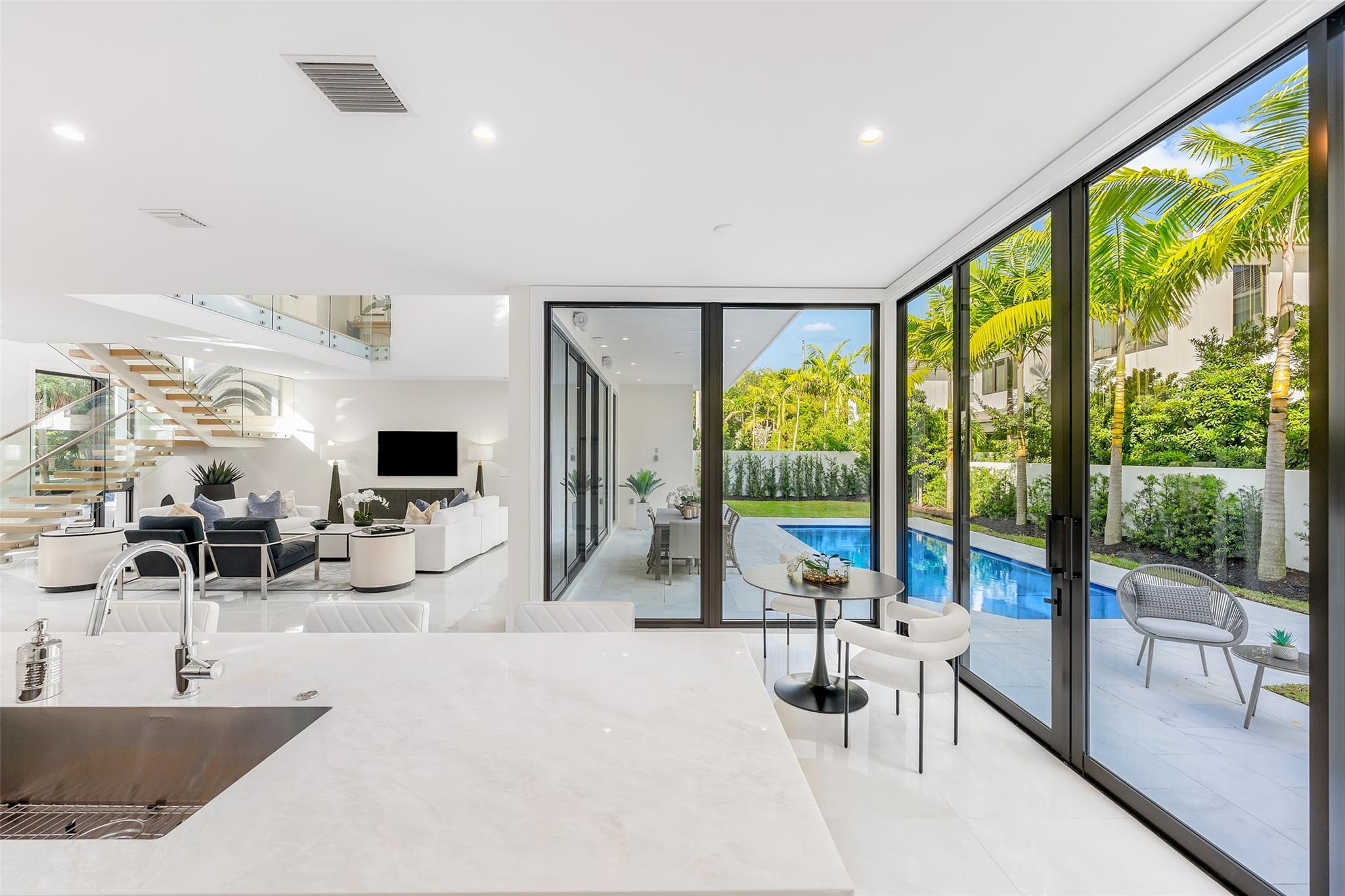 1544 Ponce De Leon Dr Fort Lauderdale, FL 33301