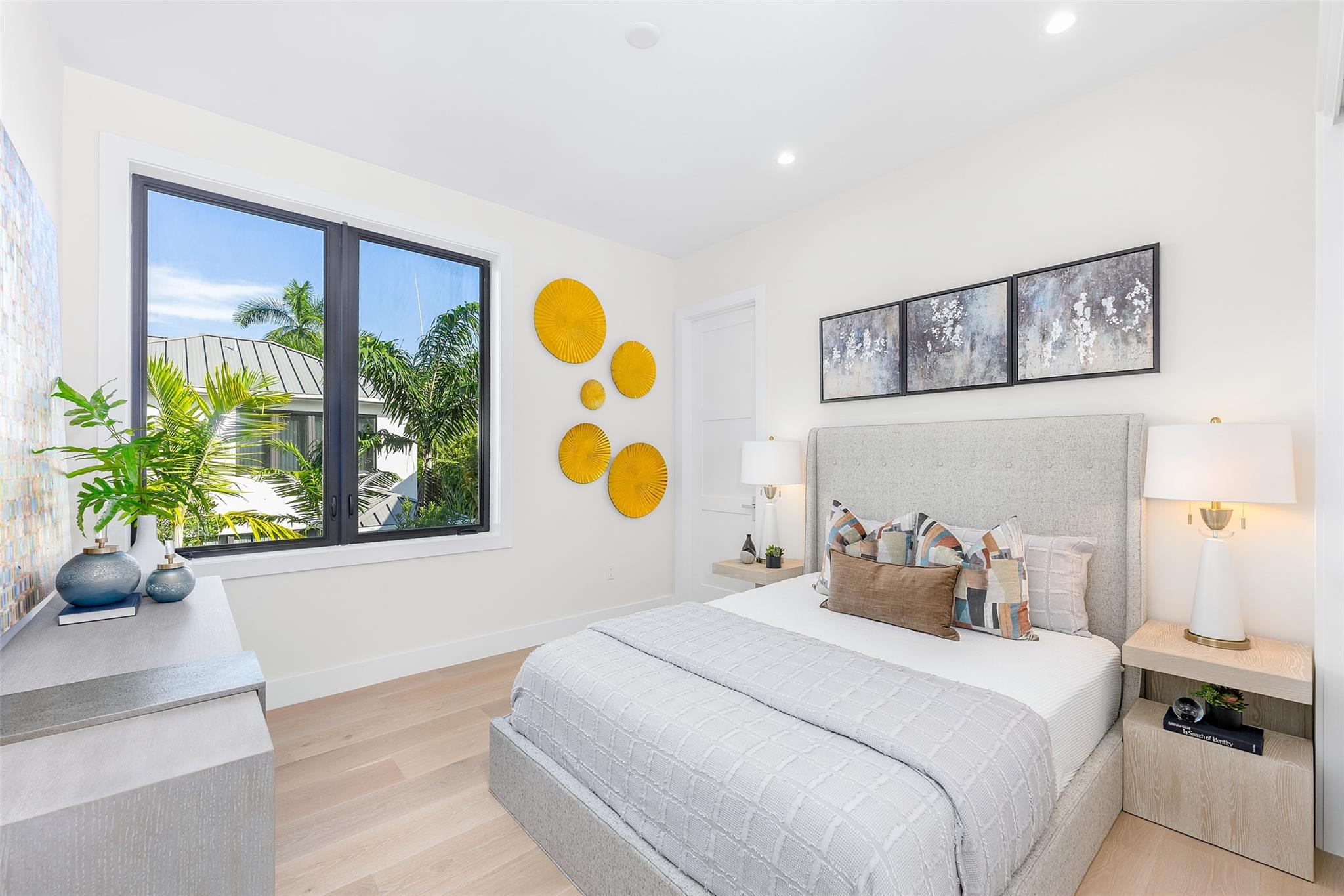 1544 Ponce De Leon Dr Fort Lauderdale, FL 33301