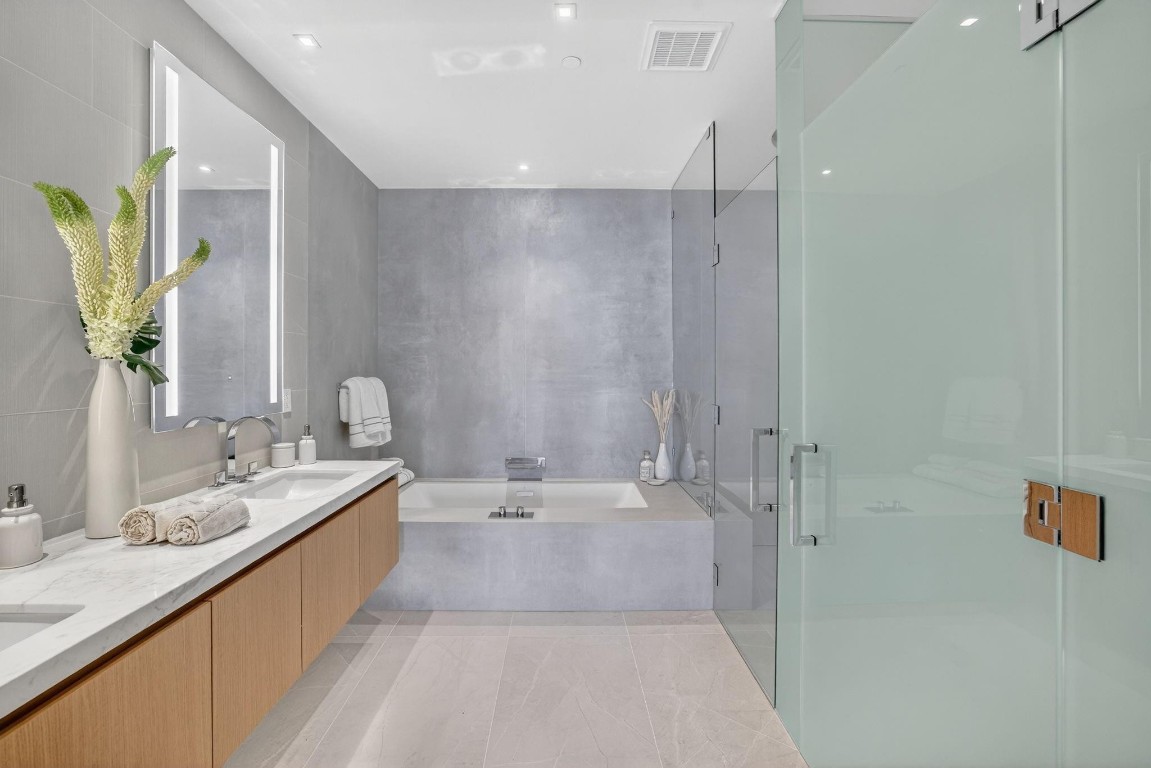 2311 SE 17th #204 Fort Lauderdale, FL 33316