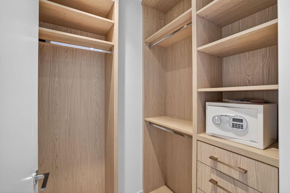 2311 SE 17th #204 Fort Lauderdale, FL 33316