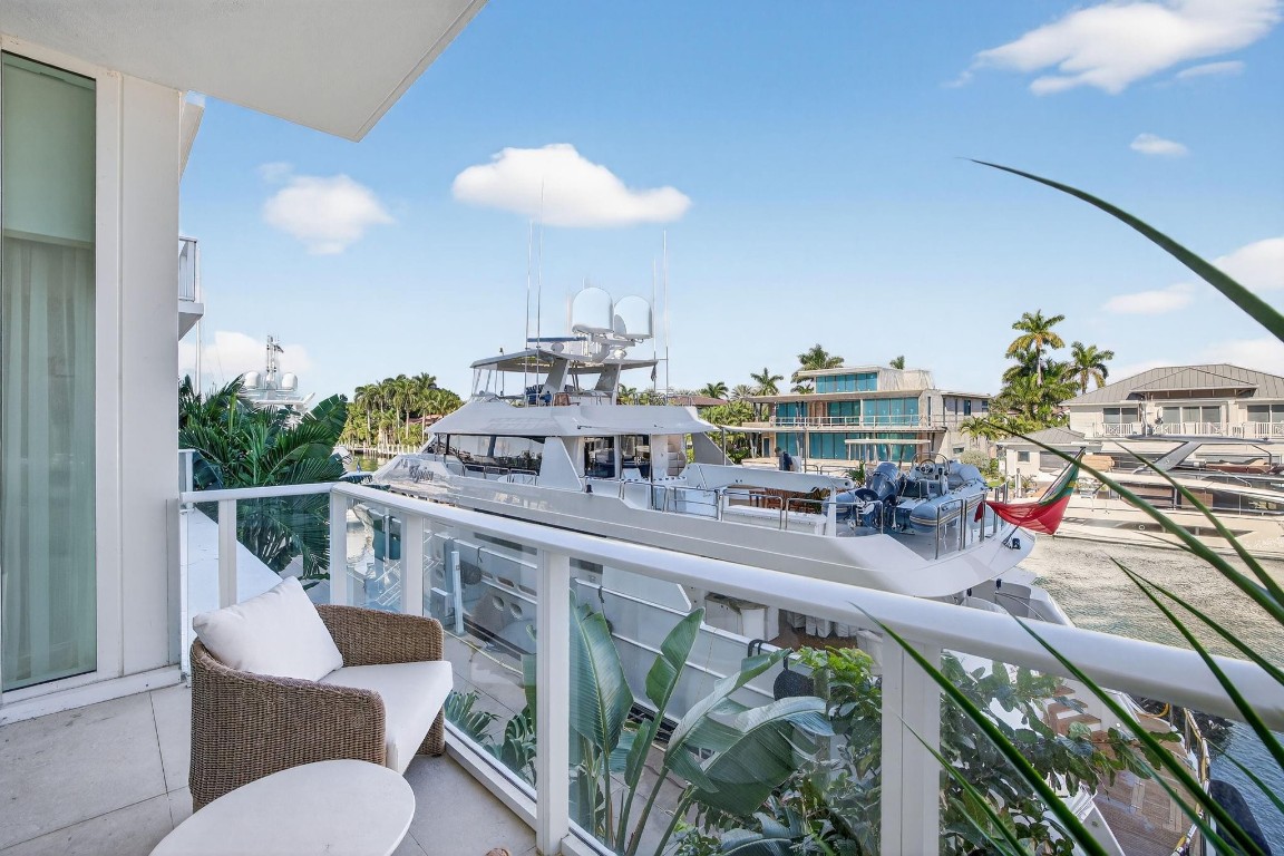 2311 SE 17th #204 Fort Lauderdale, FL 33316