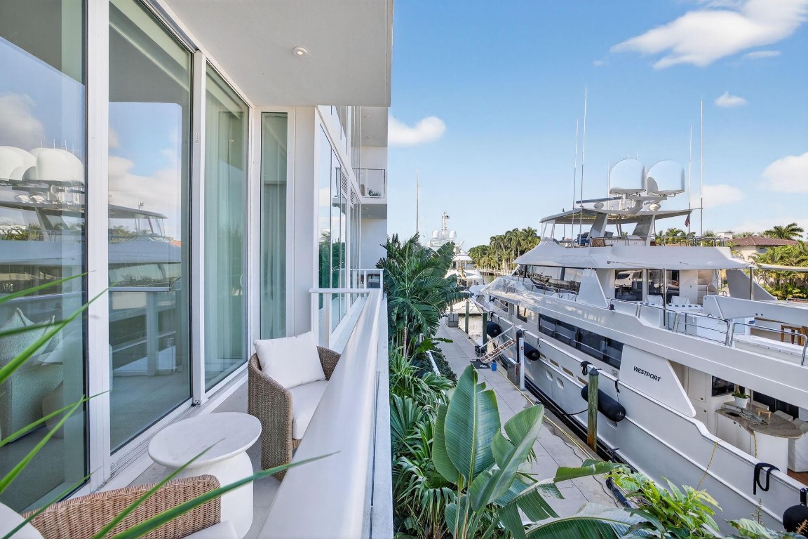 2311 SE 17th #204 Fort Lauderdale, FL 33316