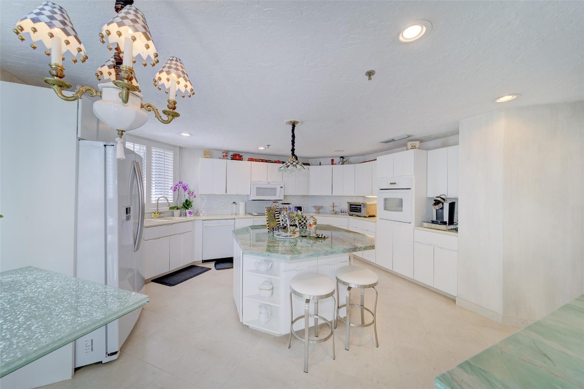 1073 Hillsboro Mile #1-S Hillsboro Beach, FL 33062