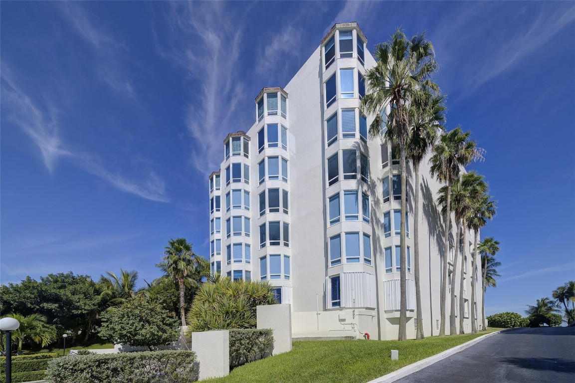 1073 Hillsboro Mile #1-S Hillsboro Beach, FL 33062