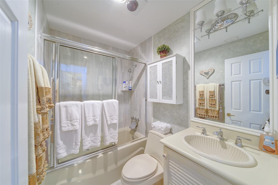 1073 Hillsboro Mile #1-S Hillsboro Beach, FL 33062