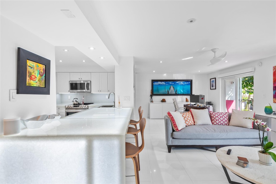 3909 N Ocean #107 Fort Lauderdale, FL 33308