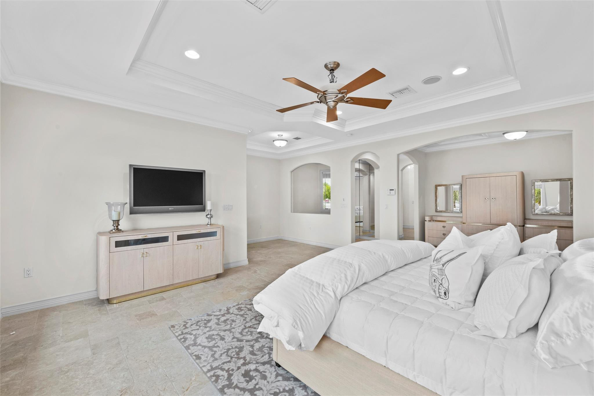 1965 SE 21st Fort Lauderdale, FL 33316