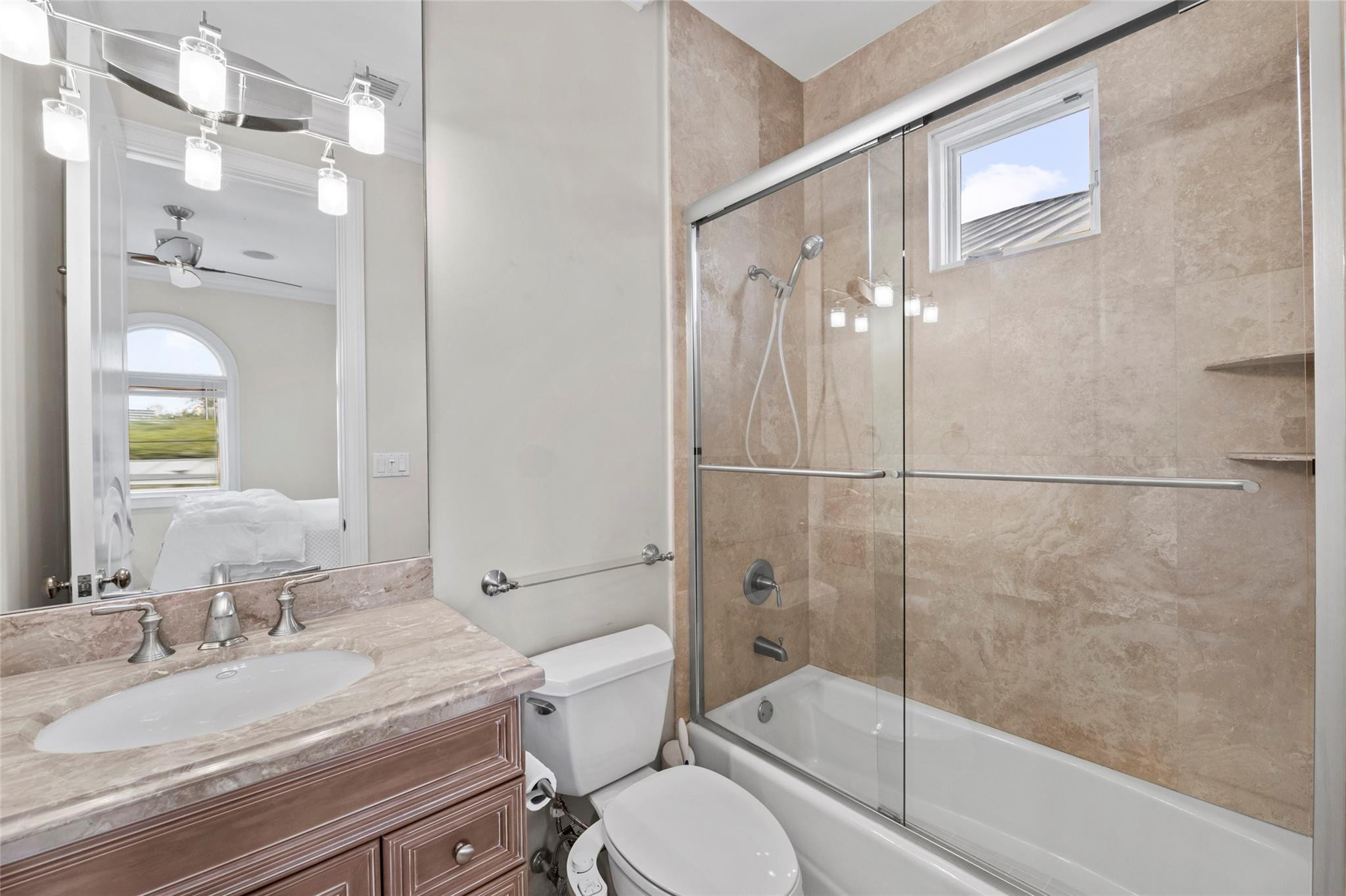 1965 SE 21st Fort Lauderdale, FL 33316