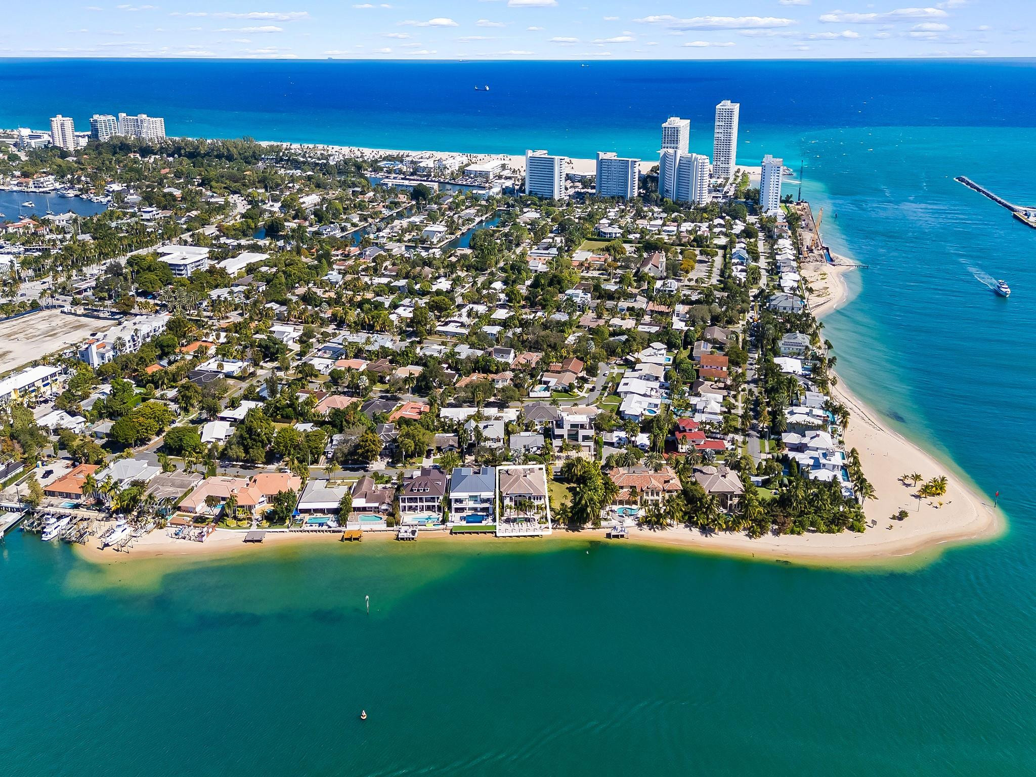 1965 SE 21st Fort Lauderdale, FL 33316