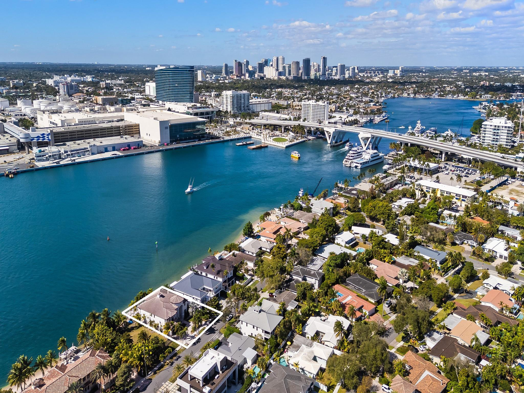 1965 SE 21st Fort Lauderdale, FL 33316