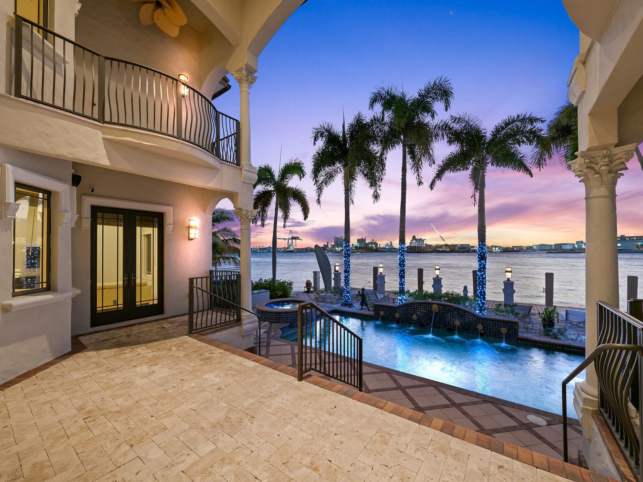 1965 SE 21st Fort Lauderdale, FL 33316