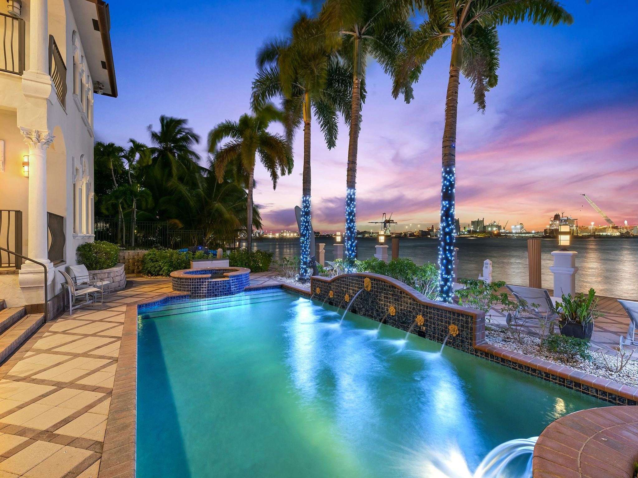 1965 SE 21st Fort Lauderdale, FL 33316