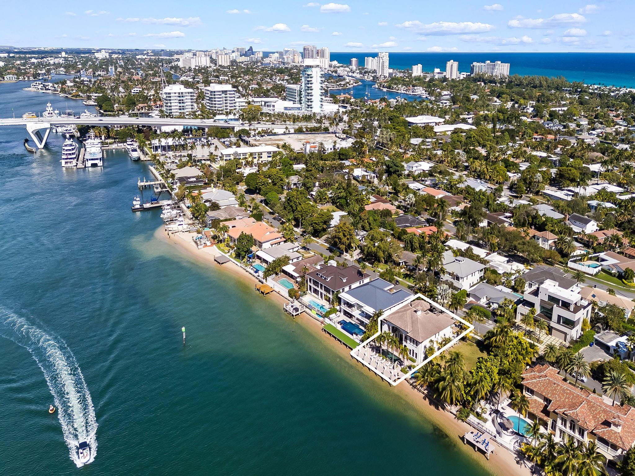 1965 SE 21st Fort Lauderdale, FL 33316