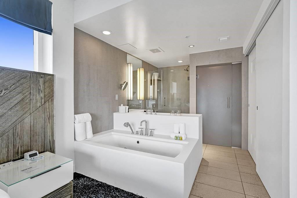 3101 Bayshore #1501 Fort Lauderdale, FL 33304