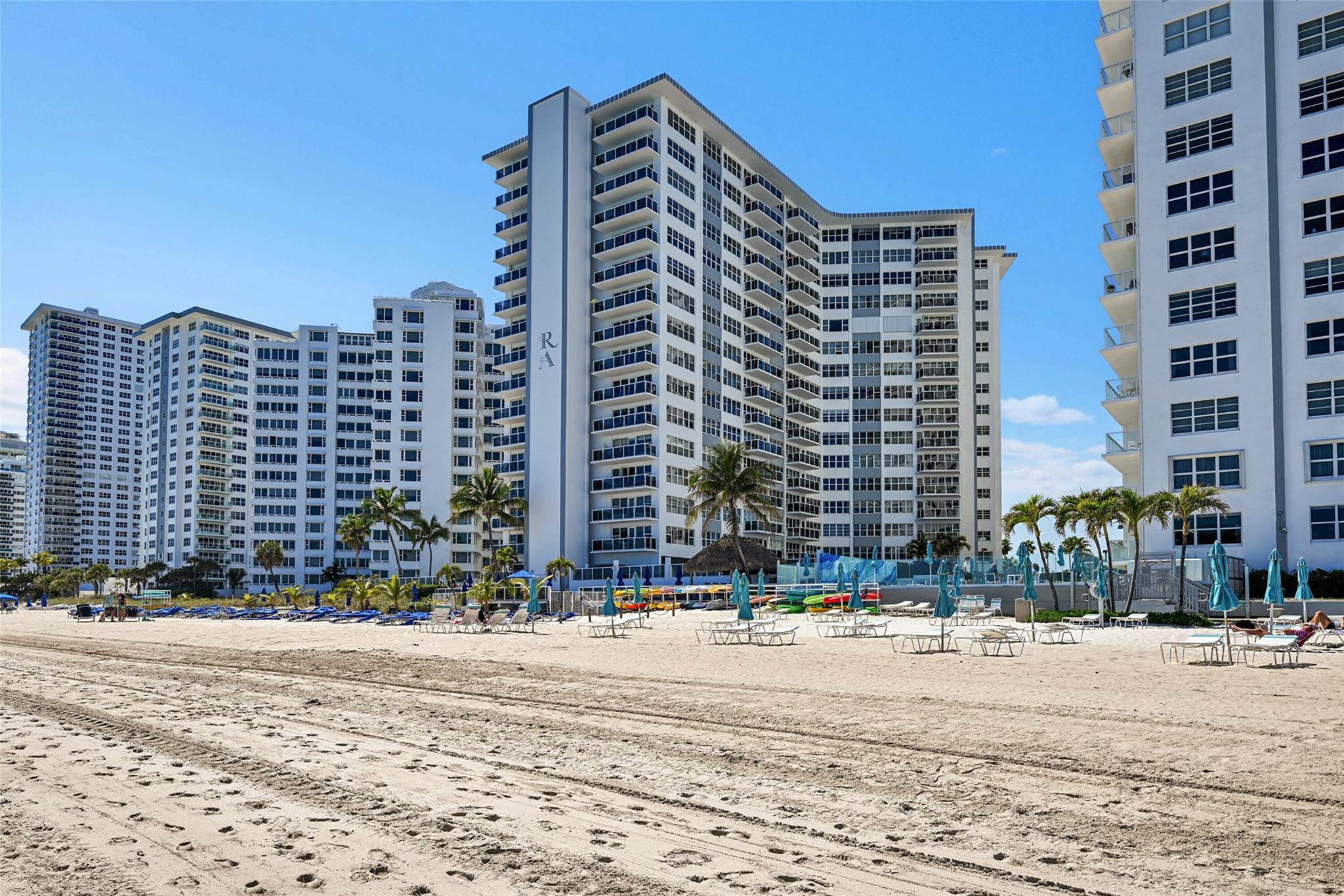 3700 Galt Ocean #1215