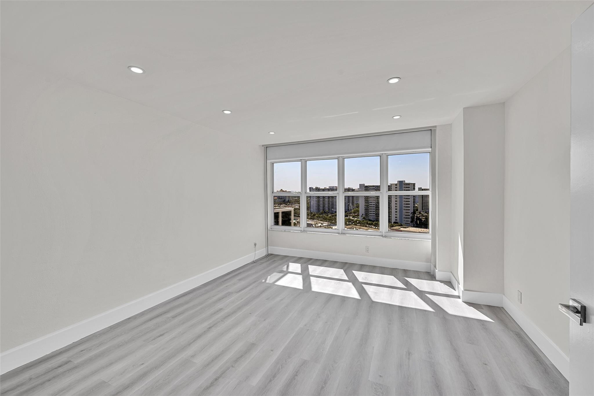 3700 Galt Ocean #1215 Fort Lauderdale, FL 33308