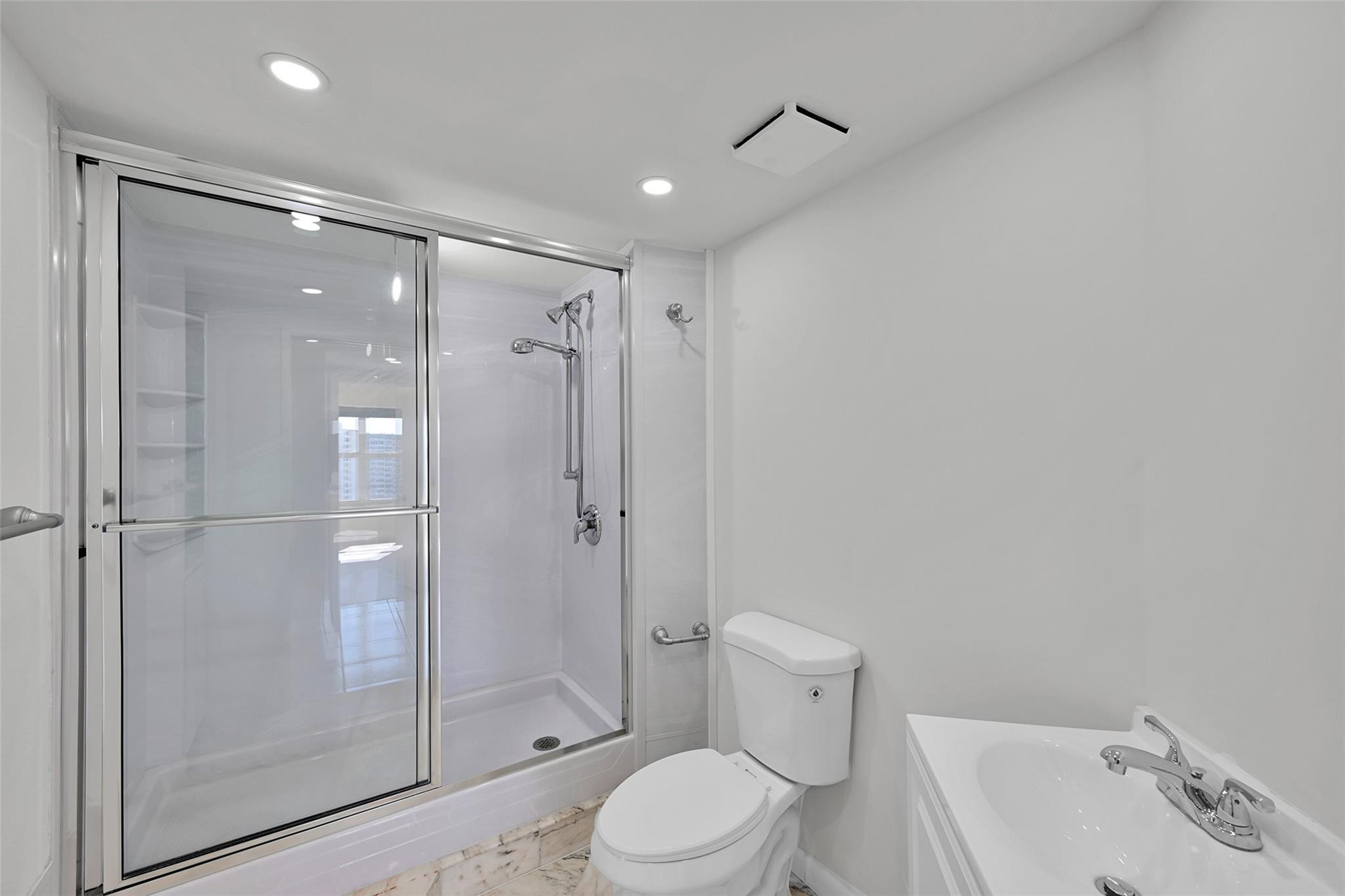 3700 Galt Ocean #1215 Fort Lauderdale, FL 33308