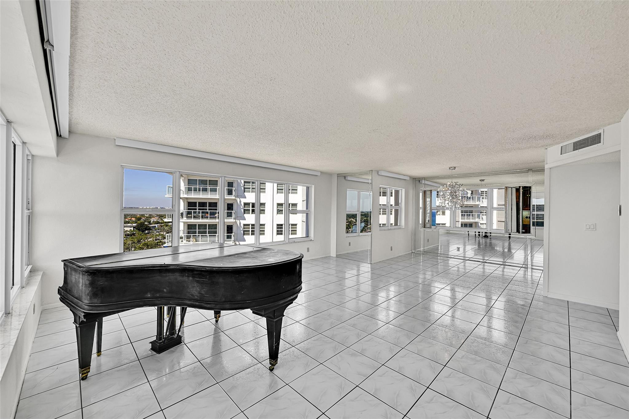 3700 Galt Ocean #1215 Fort Lauderdale, FL 33308